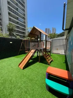 COM LINDA VISTA E FINAMENTE AMBIENTADO EM BOA VIAGEM