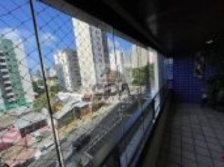 ESPAÇO E CONFORTO DEFINEM ESSE APARTAMENTO - COM LAZER