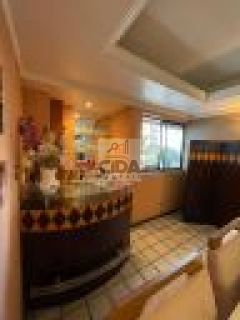 ESPAÇO E CONFORTO DEFINEM ESSE APARTAMENTO - COM LAZER