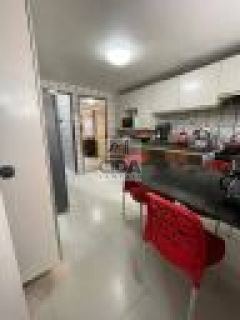 ESPAÇO E CONFORTO DEFINEM ESSE APARTAMENTO - COM LAZER