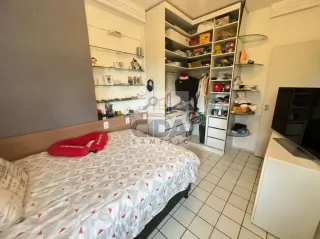 A POUCOS METROS DO MAR - AMPLO APARTAMENTO COM LAZER E 2VGS