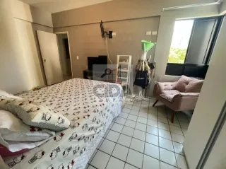 A POUCOS METROS DO MAR - AMPLO APARTAMENTO COM LAZER E 2VGS