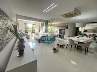 A POUCOS METROS DO MAR - AMPLO APARTAMENTO COM LAZER E 2VGS