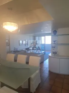 Sofisticação, Espaço e Vista Mar Exclusiva – Apenas 150m da Praia