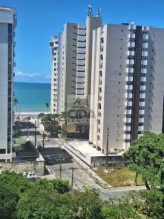 Sofisticação, Espaço e Vista Mar Exclusiva – Apenas 150m da Praia