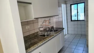 COM LOCALIZAÇÃO DIFERENCIADA ESTE APARTAMENTO AGUARDA POR VOCÊ