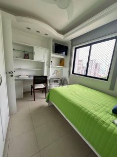 Imóvel para venda possui 150 metros quadrados com 4 quartos em Boa Viagem - Recife - PE.