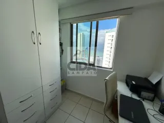 COM BELISSÍMA VISTA DO MAR, APENAS 100 MTS DA AVENIDA B. VIAGEM