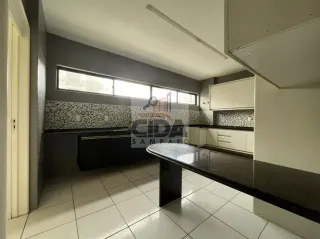 Imóvel para venda possui 188 metros quadrados com 4 quartos em Boa Viagem - Recife - PE