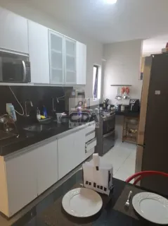 O APARTAMENTO DOS SEUS SONHOS AGUARDA POR VOCÊ