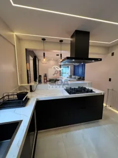 APARTAMENTO ALTO PADRÃO PORTEIRA FECHADA ANDAR ALTO