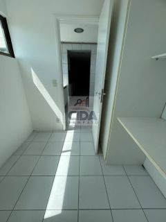 Imóvel para venda tem 230 metros quadrados com 4 quartos em Boa Viagem - Recife - PE..