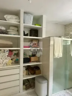 ESPAÇO E CONFORTO DEFINEM ESSA BELÍSSIMA E ESPAÇOSA CASA