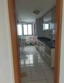 APARTAMENTO REFORMADO, LOCALIZADO PRÓXIMO AO SHOPPING RIOMAR.