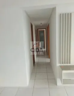 APARTAMENTO REFORMADO, LOCALIZADO PRÓXIMO AO SHOPPING RIOMAR.