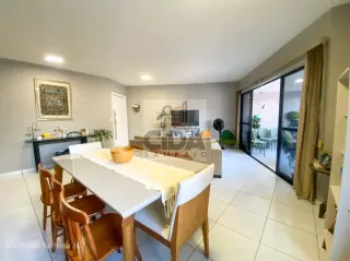 Seu Novo Lar, Cheio de Espaço, Conforto e Localização Privilegiada!