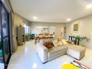 Seu Novo Lar, Cheio de Espaço, Conforto e Localização Privilegiada!