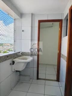 EXCELENTE 4 QUARTOS COM 3 SUÍTES  COM 3 VAGAS PRÓXIMO À PRAIA