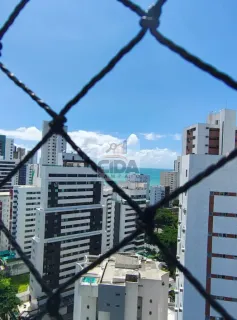 EXCELENTE 4 QUARTOS COM 3 SUÍTES  COM 3 VAGAS PRÓXIMO À PRAIA