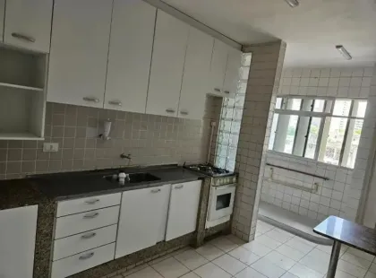 VIVA NA QUADRA DO MAR EM BOA VIAGEM - RUA DO NAVEGANTES !