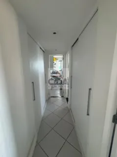 DESFRUTE DA LINDA VISTA QUE ESSE APARTAMENTO LHE OFERECE !