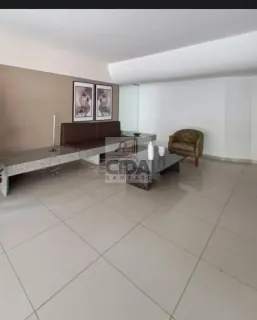 MORE PERTINHO DA PRAIA EM UM APLO APARTAMENTO NASCENTE