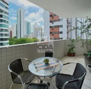 MORE PERTINHO DA PRAIA EM UM APLO APARTAMENTO NASCENTE