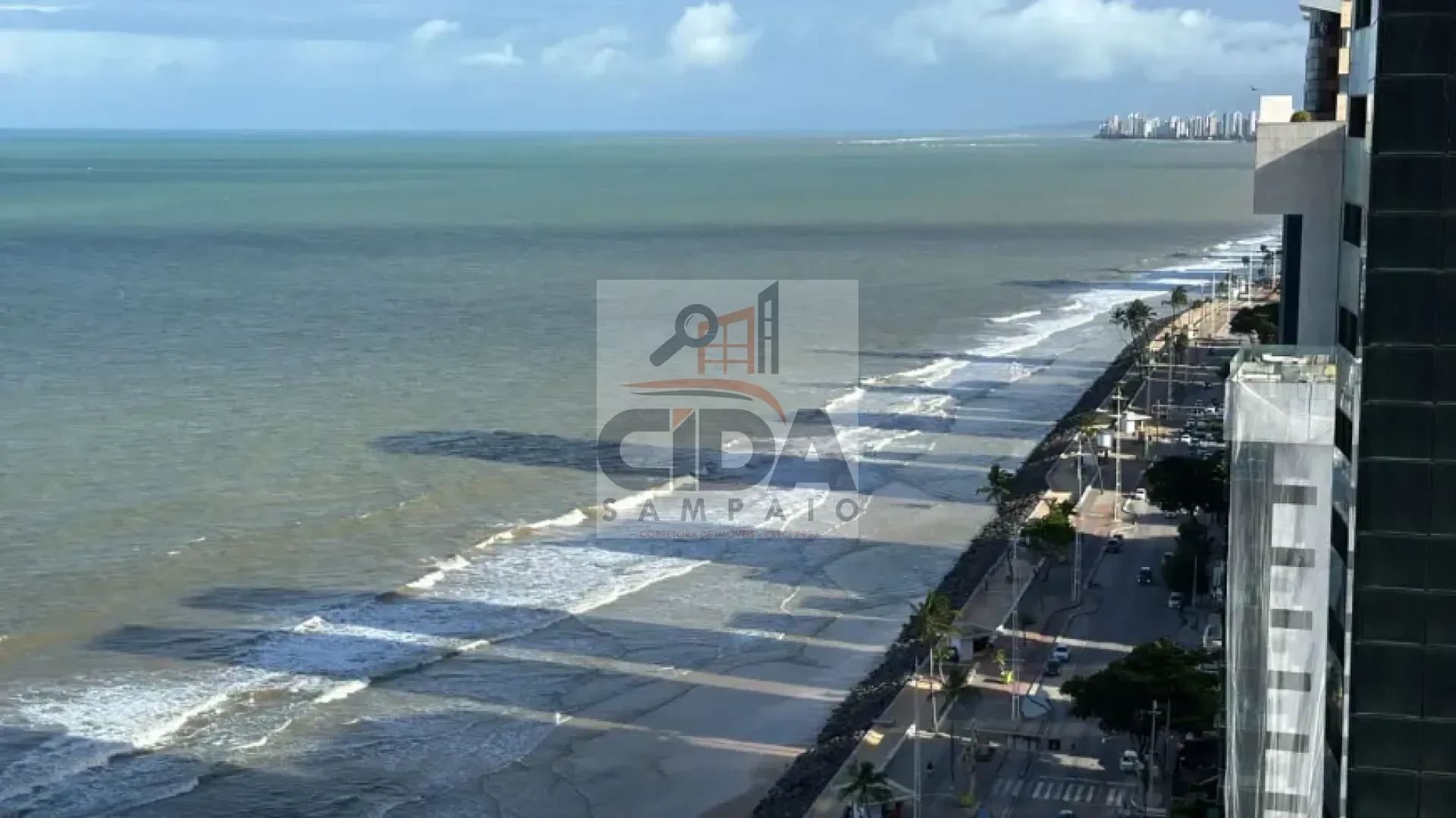 LOCALIZADO NA AVENIDA BOA VIAGEM, 1 POR ANDAR