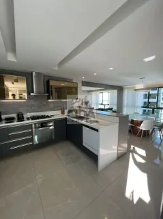 PORTEIRA FECHADA - LINDO APARTAMENTO FINAMENTE AMBIENTADO