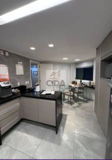 COM LINDA VISTA DO MAR ESTE AMPLO APARTAMNTO ESPERA POR VOCÊ