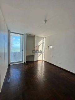 Imóvel para venda possui 340 metros quadrados com 4 quartos em Boa Viagem - Recife - PE.