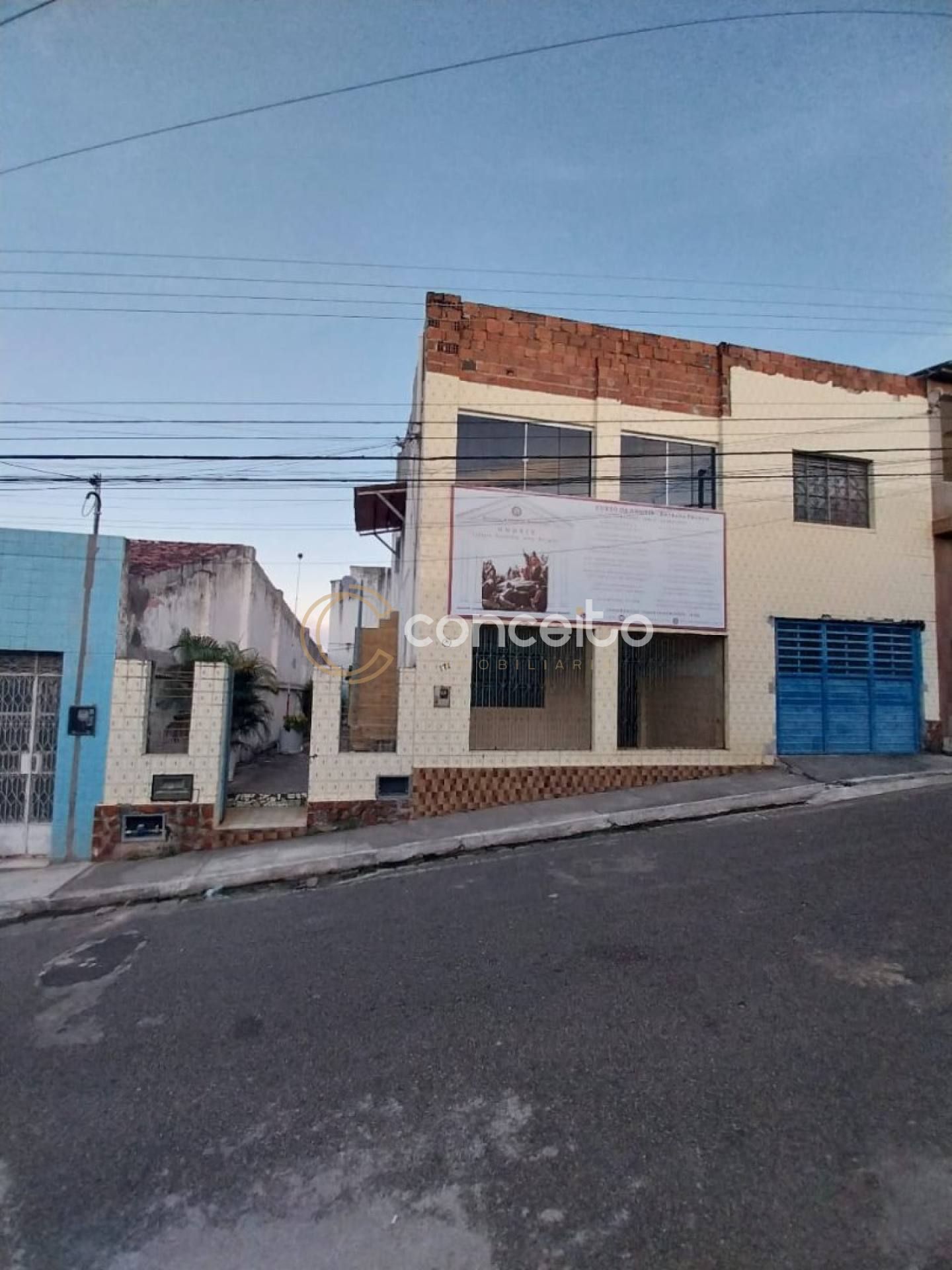 Casa No Centro De Neopólis