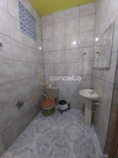 Casa No Centro De Neopólis