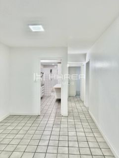 Apartamento beira mar disponível para aluguel.