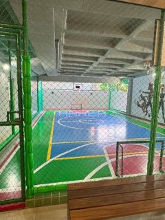 Apartamento Quarto e Sala com Varanda MOBILIADO