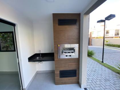 Casa em condomínio no Antares