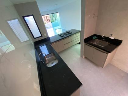 Casa em condomínio no Antares