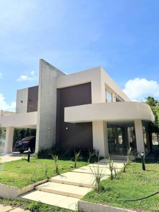 CASA CONDOMINIO ATLANTIS - GARÇA TORTA - COM 04 SUITES - 550M2