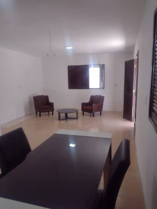 Casa 3 quartos  I  praia de Tabuba