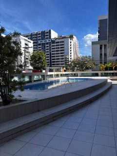 04 quartos sendo 03 Suítes + 01 reversível - Ponta Verde - 145 m2 andar alto