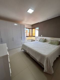 CASA ALTO PADRÃO  I 5 suítes  I  Cond. Fechado  I  Antares