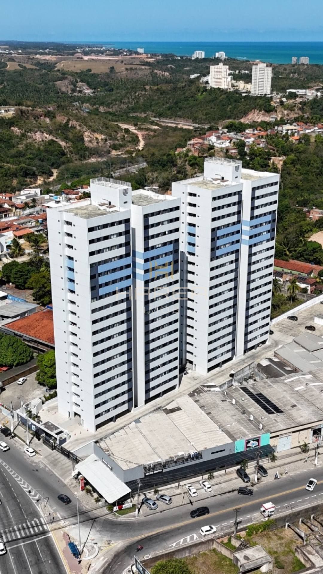 Apartamento com móveis planejados em excelente localização