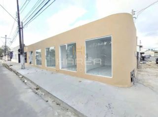 Vendo Galeria com 6 Lojas + uma casa com 3 quartos localizada na Gruta de Lourdes