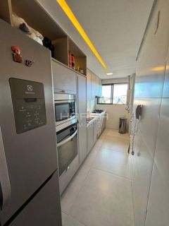 Apartamento a beira mar , vista livre e nascente