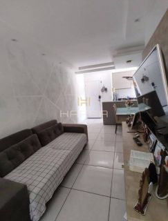 Seu Novo Apê de 2 Quartos Está Aqui! Não Perca Essa Oportunidade