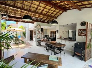 Casa maravilhosa em condomínio fechado