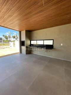 Casa à venda no Condomínio Enseada da Lagoa - Praia do Saco