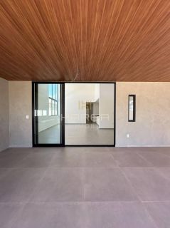 Casa à venda no Condomínio Enseada da Lagoa - Praia do Saco