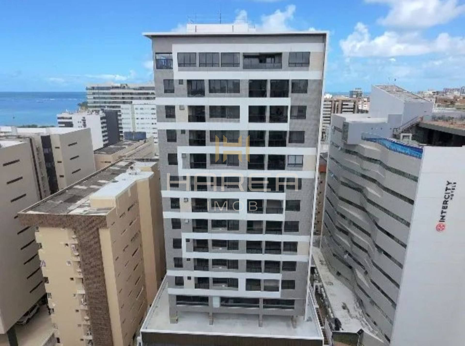 Quarto e sala na Ponta verde pertinho do mar