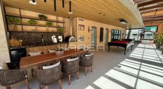 Espetacular apartamento na Ponta verde com 2 quartos - nascente - andar alto